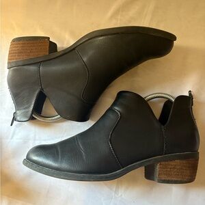 B.O.C By Born Lucy Western Booties Black Faux Leather. 8M